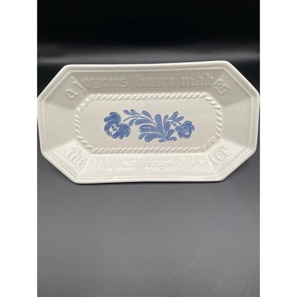 Vintage Pfaltzgraff Loaf Plate A Joyous Heart Makes The Loaves Taste Better - Picture 1 of 3